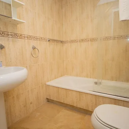 Marina Duquesa 544 Apartament